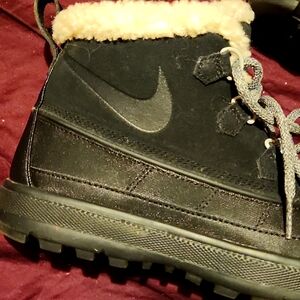 Winter boots